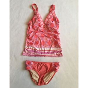 Cabana Life Coral Geo Embroidered Tankini Size Small